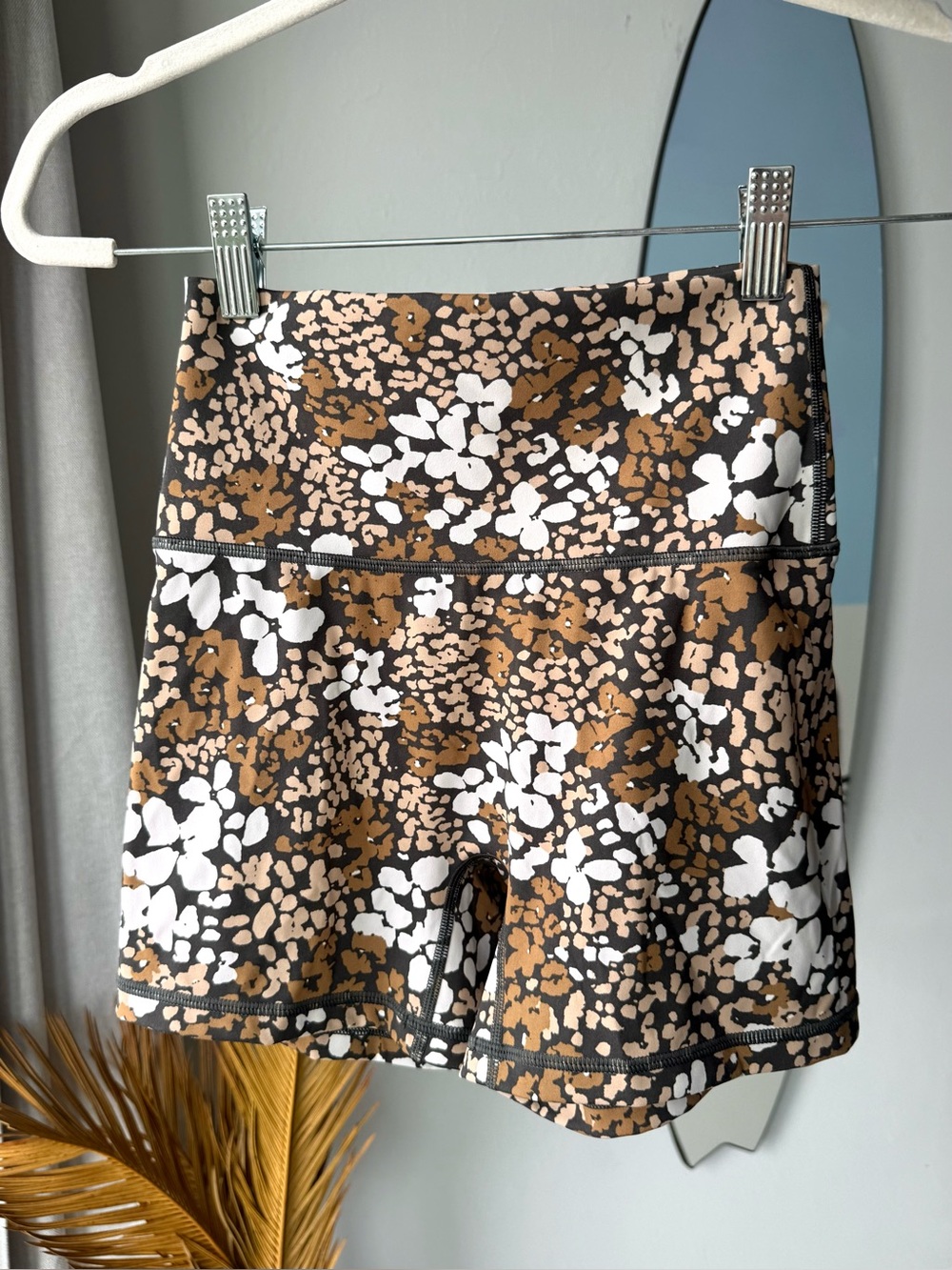 Offline by Aerie Printed High-Waisted Shortie Bike Shorts Earthy Floral S